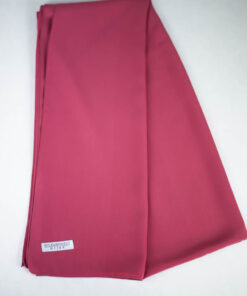Medina Silk Hijab Berry – stilvoller & atmungsaktiver Hijab für feminine Looks