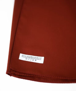 Hochwertiger Medina Silk Hijab Rustred – blickdichter & eleganter Stoff
